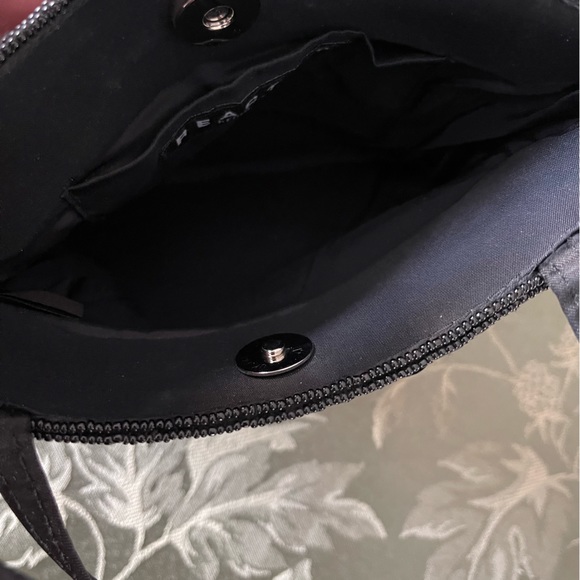 Reaction Kenneth Cole Small Skinny Purse - Black. - Picture 3 of 3